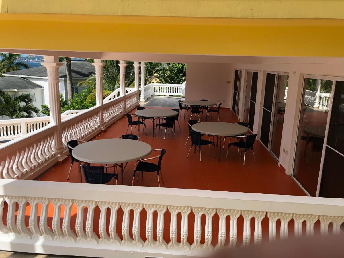 Spring Garden Mobay Resort Montego Bay Buitenkant foto